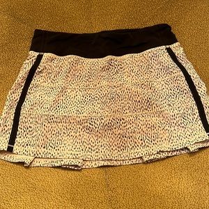 Lululemon leopard print tennis skirt. Size 6